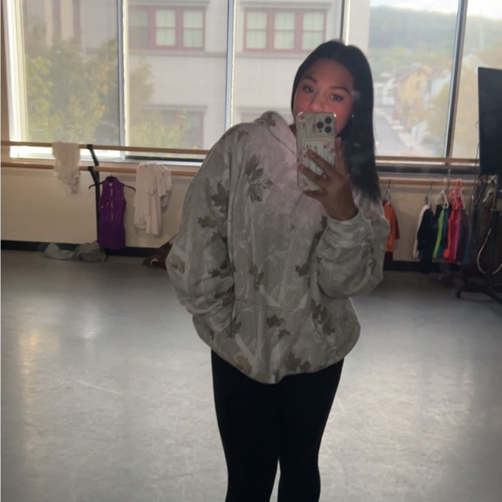 Meet your Posher, Sophia